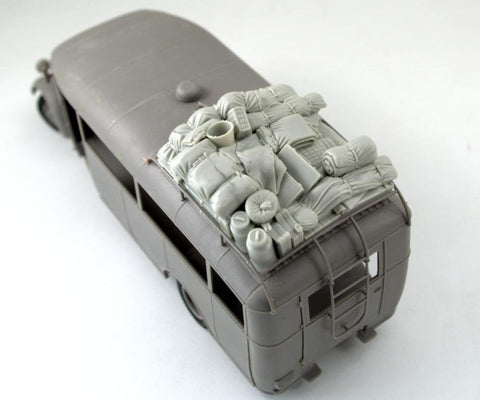 パンツァーアート RE35-475 1/35 WWIIドイツ オペル3.6-47オムニバス 積荷セット