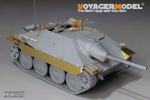 WWII German Sd.Kfz.138/2 Hetzer Tank Destroyer Late Version（TAKOM）