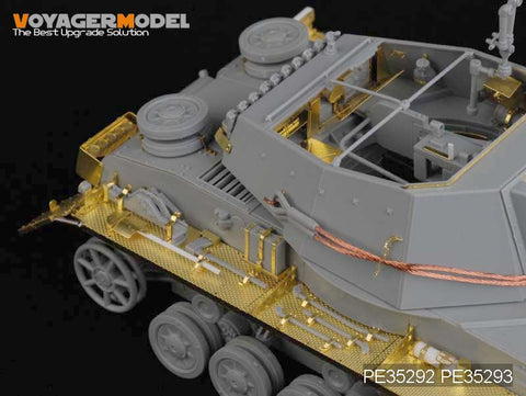 ボイジャーモデル PE35292 1/35 WWIIドイツ Pz.Sfl.Ivb 10.5cm le.FH.18/1 (ドラゴン6475)