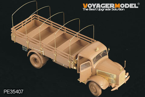 ボイジャーモデル PE35407 1/35 WWIIドイツ ベンツL4500A トラック(スベズダ3596)
