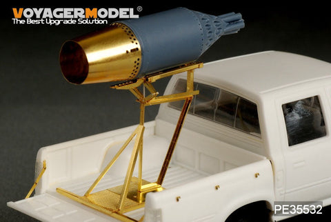 ボイジャーモデル PE35532 1/35 現用ピックアップトラック ロケットポッド搭載型(モンモデルVS-001/002)