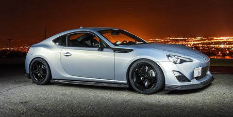 ズームオン ZR021 1/24 16インチ アドバン GT ホイールセット