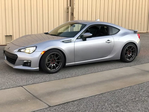 ズームオン ZR088 1/24 18インチ ウェッズ TC105N ホイールセット