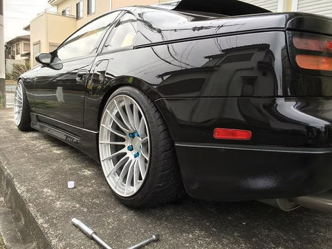 ズームオン ZR104 1/24 19インチ エンケイ RS05RR ホイールセット