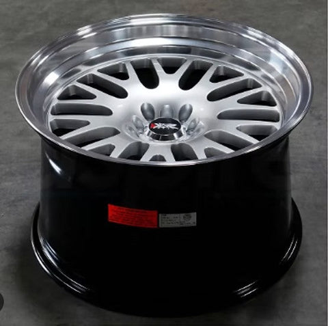 ズームオン ZR120 1/24 18インチ XXR 531 ホイールセット